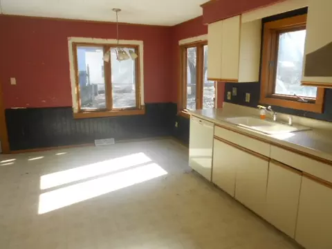 209 Genoa Rd, Cherry Valley, IL 61016 photo 5