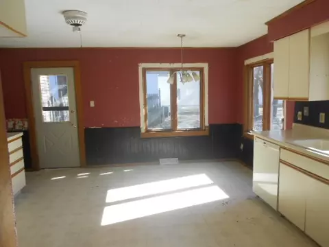 209 Genoa Rd, Cherry Valley, IL 61016 photo 6