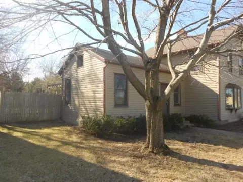 209 Genoa Rd, Cherry Valley, IL 61016 photo 3