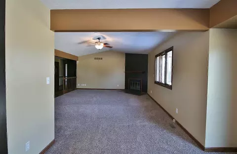 7811 Thistle Ridge Rd, Roscoe, IL 61073 photo 9