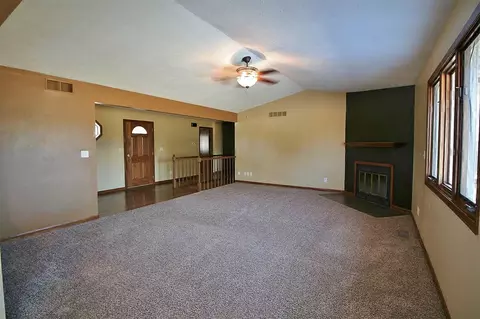 7811 Thistle Ridge Rd, Roscoe, IL 61073 photo 10