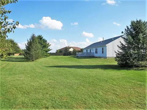 1082 Peter Dr, Dixon, IL 61021 photo 25