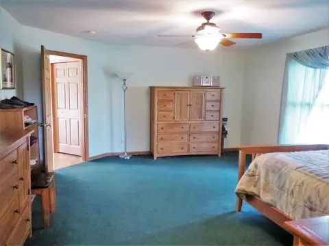 1082 Peter Dr, Dixon, IL 61021 photo 10