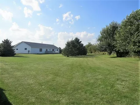 1082 Peter Dr, Dixon, IL 61021 photo 22