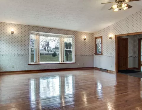8570 Friday Rd, Davis Junction, IL 61020 photo 2