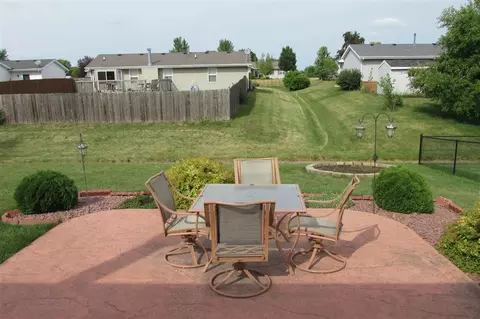 407 Hickory Dr, Davis Junction, IL 61020 photo 18