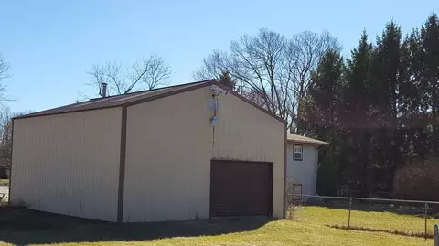11224 2nd St, Roscoe, IL 61073 photo 4