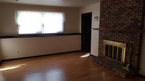 11224 2nd St, Roscoe, IL 61073 photo 6