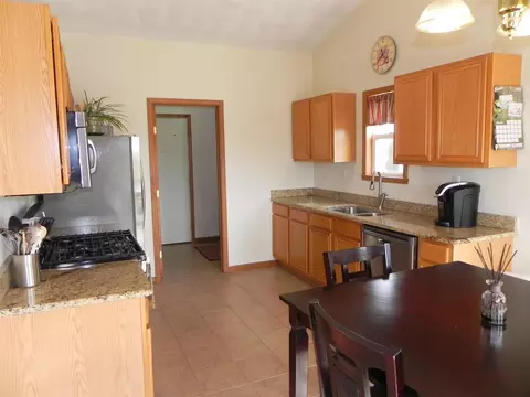 1102 Cameron, Durand, IL 61024 photo 11