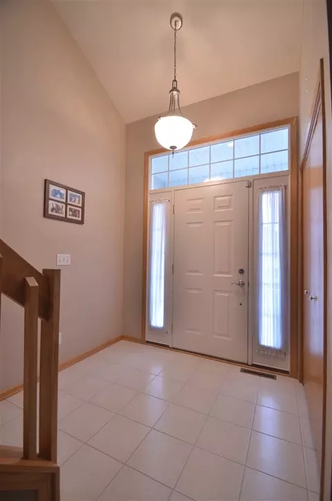 4602 Lindbloom Ln, Cherry Valley, IL 61016 photo 3