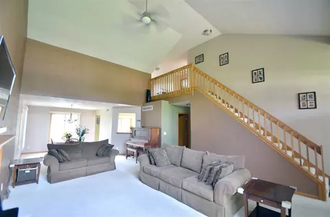 4602 Lindbloom Ln, Cherry Valley, IL 61016 photo 6