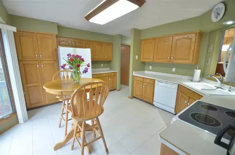 4602 Lindbloom Ln, Cherry Valley, IL 61016 photo 9
