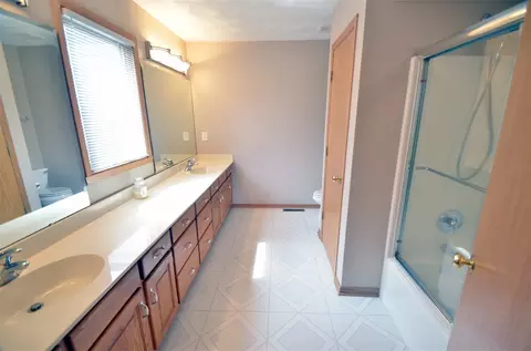 4602 Lindbloom Ln, Cherry Valley, IL 61016 photo 14