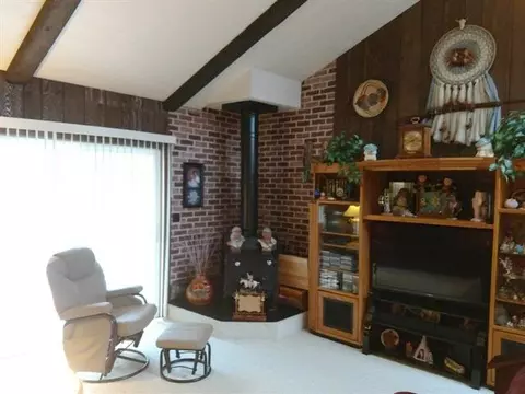 702 Westmore, Lake Summerset, IL 61019 photo 5