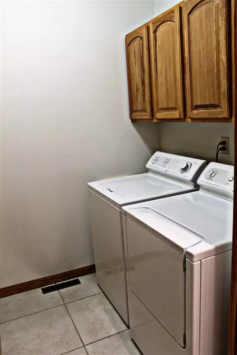 8018 Burr Oak Rd, Roscoe, IL 61073 photo 12