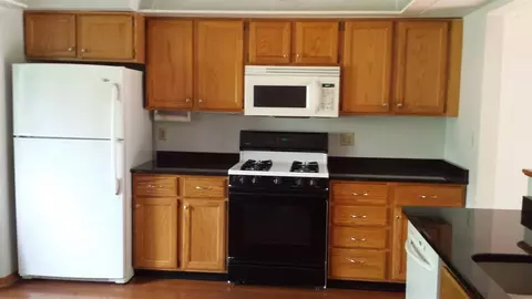 7680 Windspoint Rd, Roscoe, IL 61073 photo 4