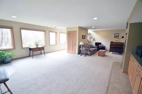12432 Whispering Winds Dr, Roscoe, IL 61073 photo 22