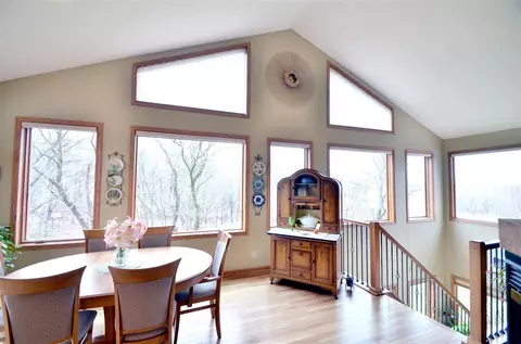 12432 Whispering Winds Dr, Roscoe, IL 61073 photo 9