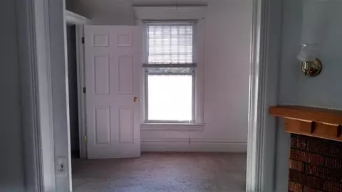 522 E Jackson St, Belvidere, IL 61008 photo 6
