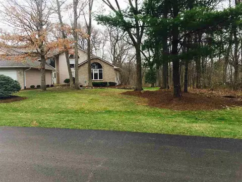 7426 Briarcliff Dr, Roscoe, IL 61073 photo 1