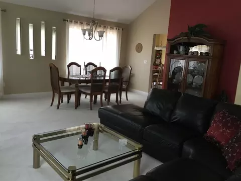 7426 Briarcliff Dr, Roscoe, IL 61073 photo 5