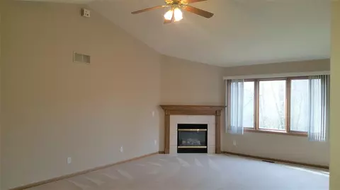 4901 Streamside Dr, Loves Park, IL 61111 photo 6