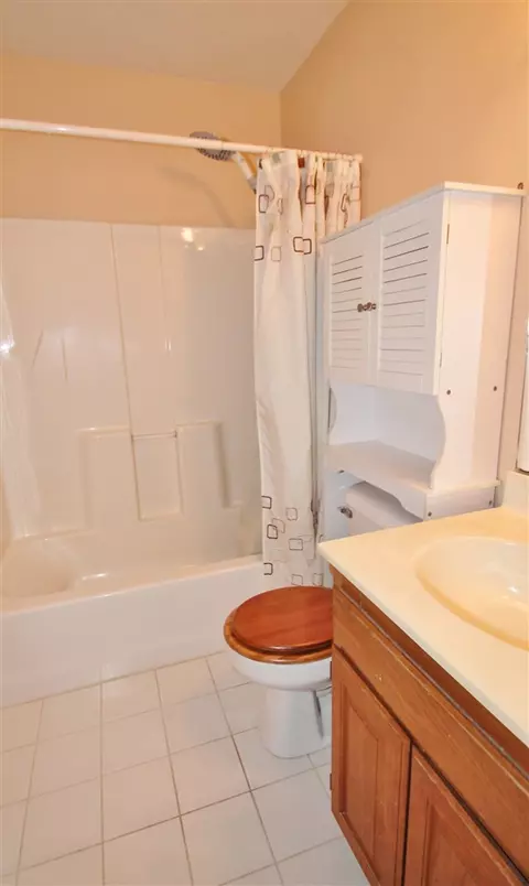 4247 Waltham, Roscoe, IL 61073 photo 16