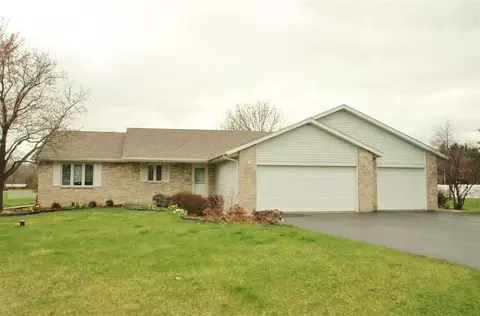 4247 Waltham, Roscoe, IL 61073 photo 1