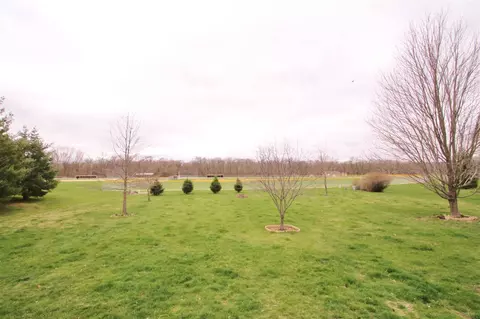 4247 Waltham, Roscoe, IL 61073 photo 3
