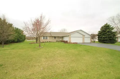 4247 Waltham, Roscoe, IL 61073 photo 2