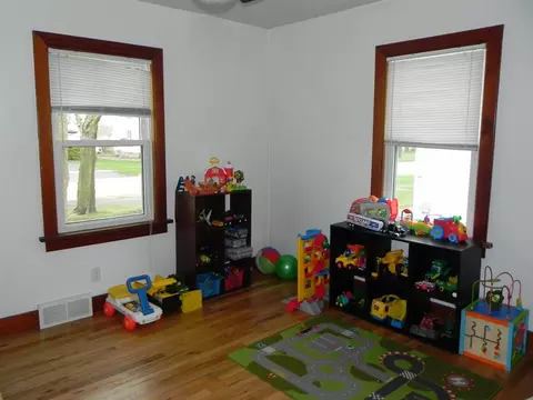 322 W 6th St, Pecatonica, IL 61063 photo 15