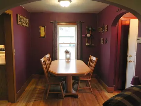 322 W 6th St, Pecatonica, IL 61063 photo 6