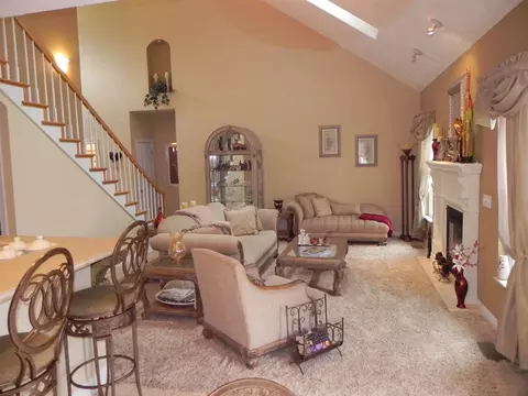 235 Forestcliff Ct, Lake Summerset, IL 61019 photo 6