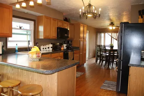 4484 E Walden Rd, Byron, IL 61010 photo 7
