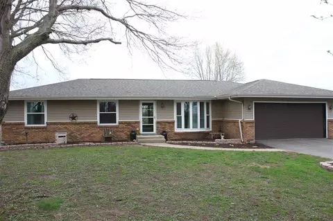 4484 E Walden Rd, Byron, IL 61010 photo 1