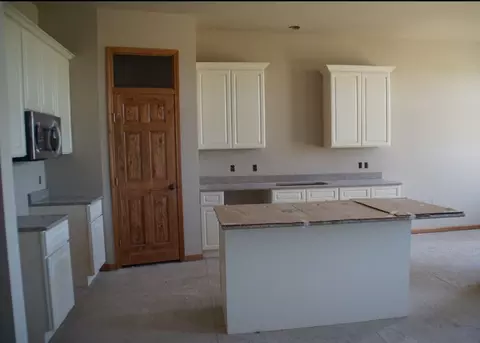 697 Biscayne Pl, Roscoe, IL 61073 photo 3