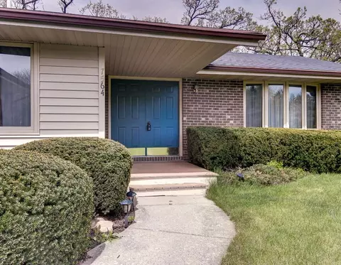 7564 Nan Dr, Roscoe, IL 61073 photo 2