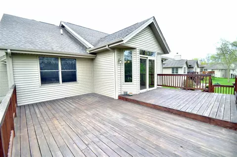 6608 Lindbloom, Cherry Valley, IL 61016 photo 5