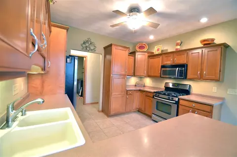 6608 Lindbloom, Cherry Valley, IL 61016 photo 11