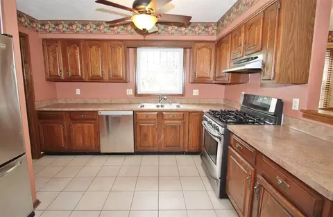10070 William Trl, Roscoe, IL 61073 photo 6