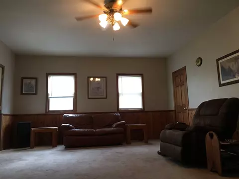12047 Goeke Rd, Davis, IL 61019 photo 2