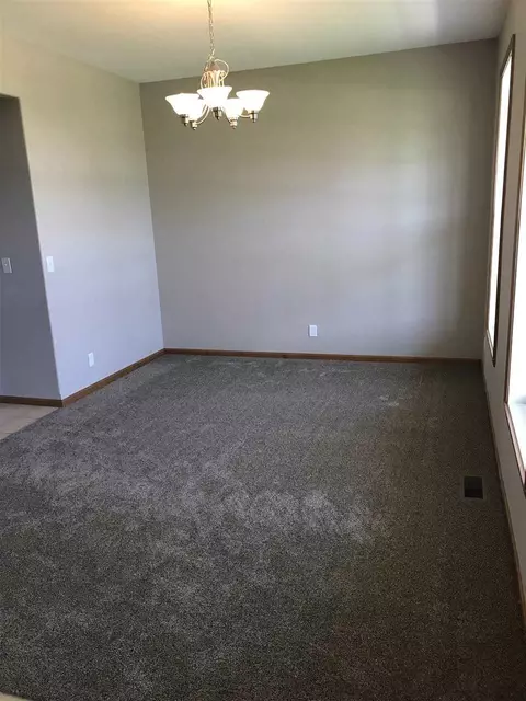 744 Ballymore Rd, Roscoe, IL 61073 photo 3