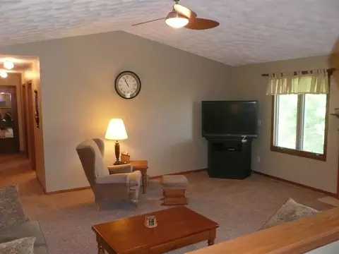 3175 Tuggle Dr, Cherry Valley, IL 61016 photo 3
