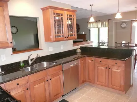 3175 Tuggle Dr, Cherry Valley, IL 61016 photo 6