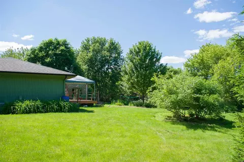 6182 Silver Hawk Ct, Roscoe, IL 61073 photo 17
