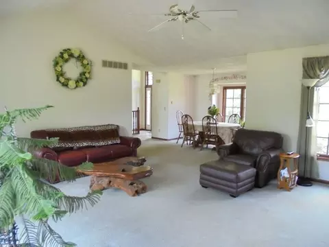 11007 Donald Dr, Roscoe, IL 61073 photo 11