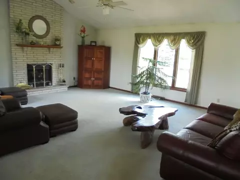 11007 Donald Dr, Roscoe, IL 61073 photo 10