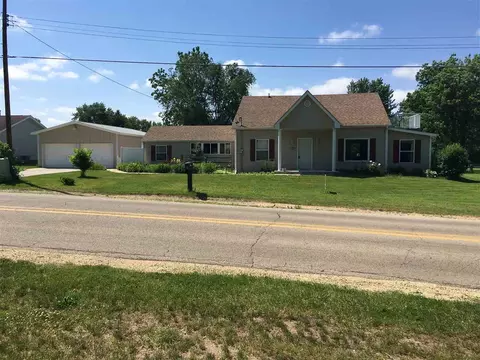5913 Chestnut St, Roscoe, IL 61073 photo 1