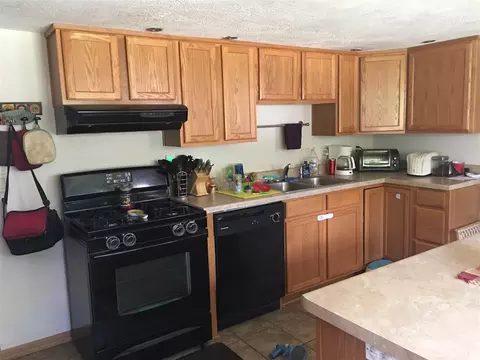 5913 Chestnut St, Roscoe, IL 61073 photo 8