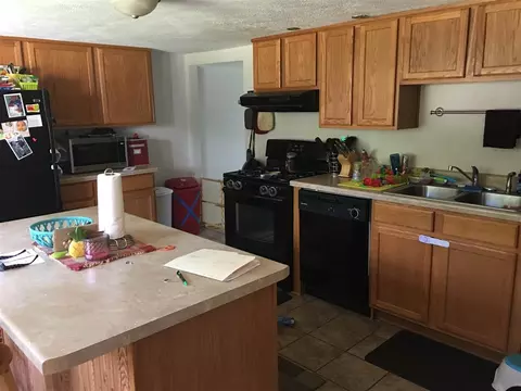 5913 Chestnut St, Roscoe, IL 61073 photo 9